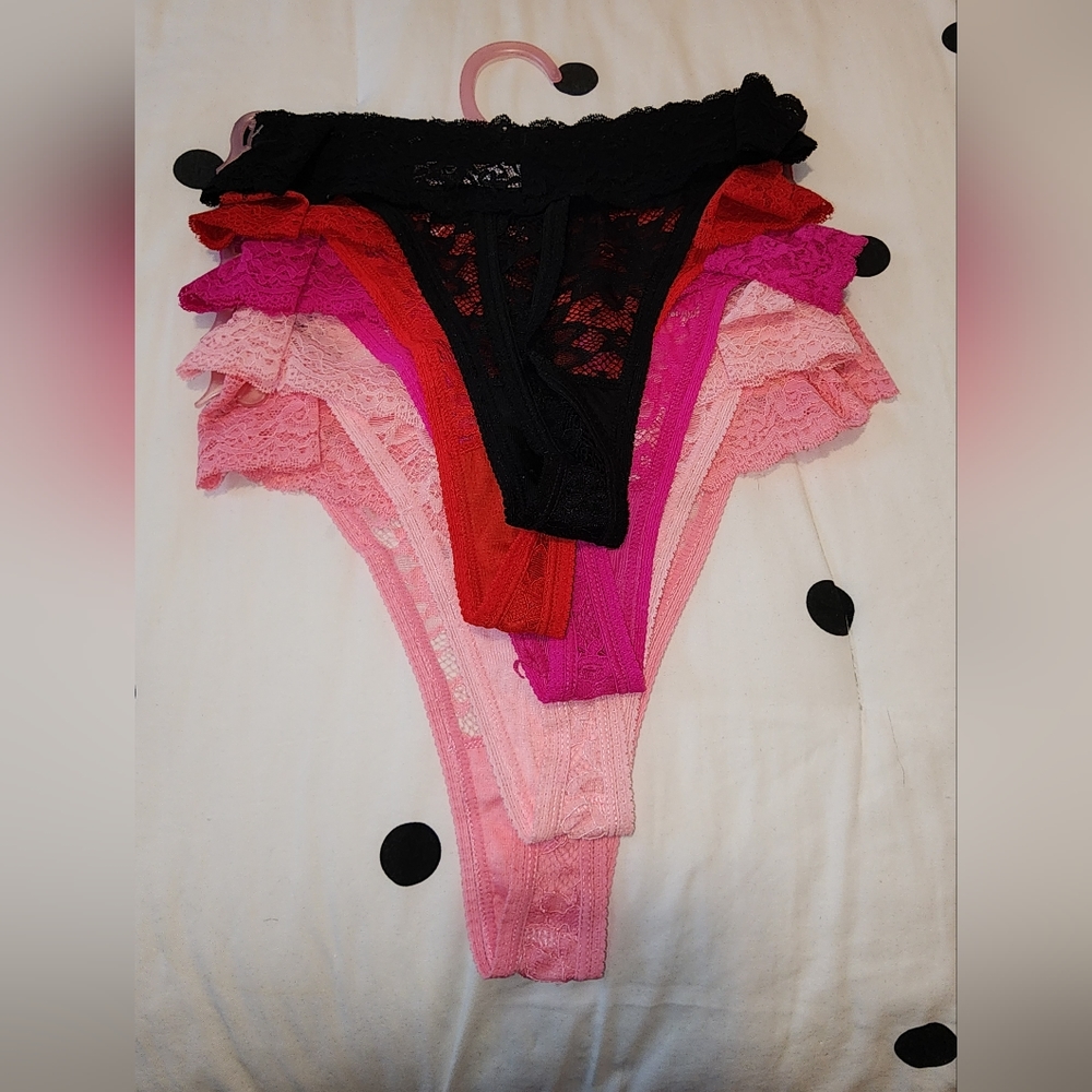 *NWT* Juicy Couture 5-Pack Lace Thong Multicolor, Size XL